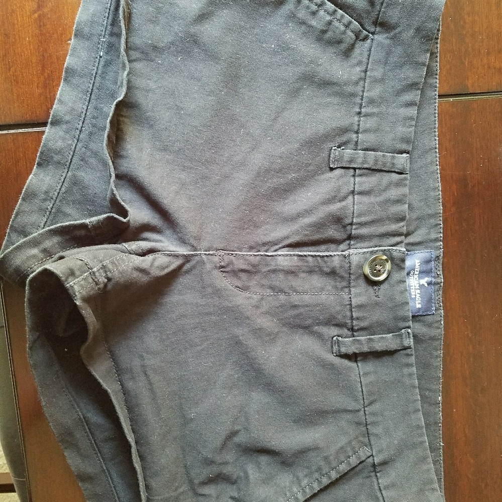 American Eagle Khaki style shorts